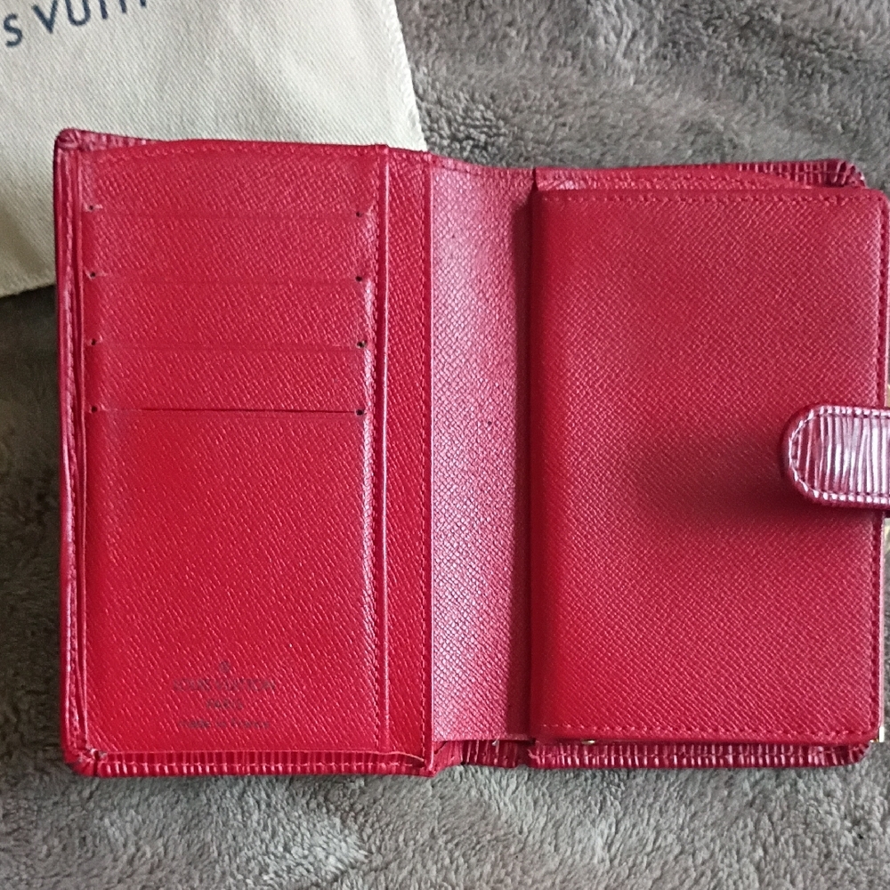 Authentic Louis Vuitton Red Epi Leather Wallet Ho - Picture 7 of 11